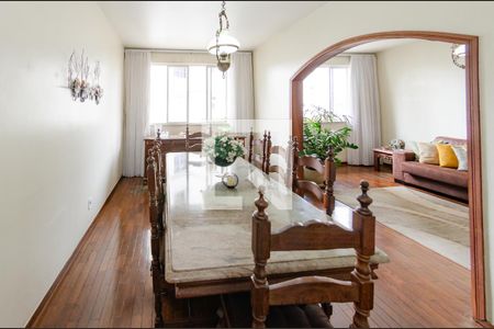 Sala de apartamento à venda com 4 quartos, 120m² em Nova Suíça, Belo Horizonte