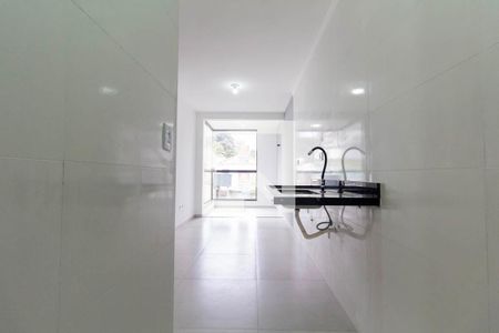 Sala, Cozinha  e Área de serviço de apartamento para alugar com 2 quartos, 44m² em Vila Carrão, São Paulo