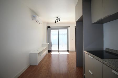 Kitnet de kitnet/studio para alugar com 1 quarto, 55m² em São João, Porto Alegre