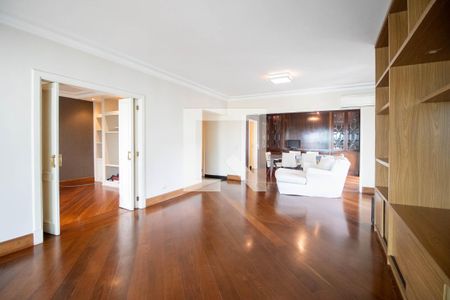 Sala de apartamento para alugar com 3 quartos, 245m² em Vila Suzana, São Paulo