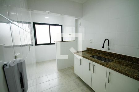 Cozinha de apartamento para alugar com 2 quartos, 78m² em Boqueirão, Praia Grande
