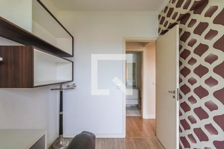 Apartamento para alugar com 3 quartos, 73m² em Jardim Tupanci, Barueri