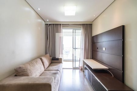 Apartamento para alugar com 3 quartos, 73m² em Jardim Tupanci, Barueri