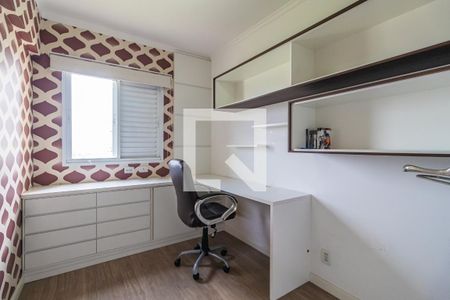 Apartamento para alugar com 3 quartos, 73m² em Jardim Tupanci, Barueri