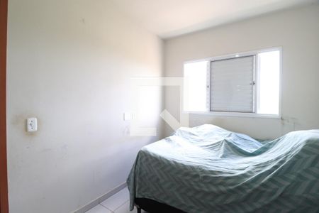 Quarto 2 de apartamento para alugar com 2 quartos, 50m² em Morumbi, Uberlândia