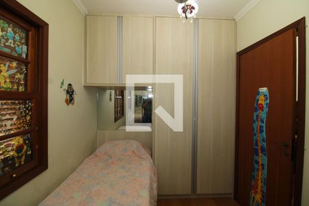 Quarto 1 de casa à venda com 3 quartos, 216m² em Parque Sao Domingos, São Paulo