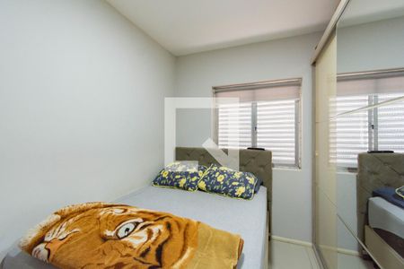Apartamento à venda com 2 quartos, 43m² em Guajuviras, Canoas