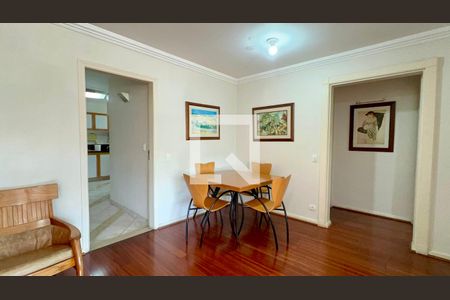 Sala de apartamento à venda com 3 quartos, 125m² em Vila Madalena, São Paulo