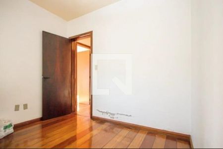 Quarto 1 de apartamento para alugar com 2 quartos, 99m² em Higienópolis, Porto Alegre