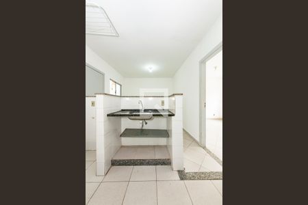 Cozinha de kitnet/studio para alugar com 1 quarto, 24m² em Parque Pedro Ii, Belo Horizonte