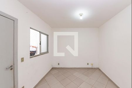 Sala de kitnet/studio para alugar com 1 quarto, 24m² em Parque Pedro Ii, Belo Horizonte