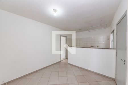 Sala de kitnet/studio para alugar com 1 quarto, 24m² em Parque Pedro Ii, Belo Horizonte