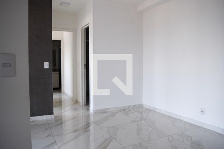 Sala/Cozinha de apartamento para alugar com 2 quartos, 60m² em Vila Esperança, São Paulo
