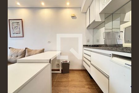 Sala/Cozinha de apartamento para alugar com 1 quarto, 40m² em Indianópolis, São Paulo
