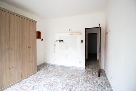 Quarto 1 de casa para alugar com 2 quartos, 175m² em Vila da Penha, Rio de Janeiro