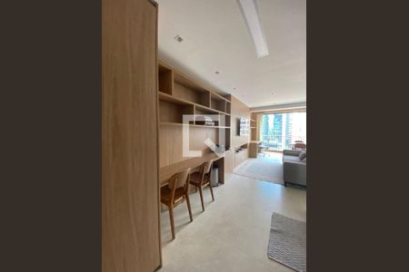 Apartamento para alugar com 1 quarto, 55m² em Moema, São Paulo