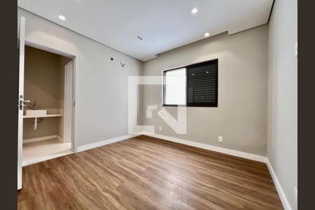 Casa à venda com 4 quartos, 220m² em Padre Eustáquio, Belo Horizonte