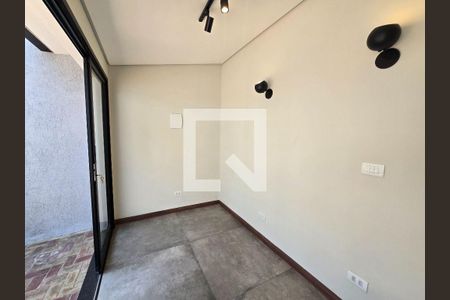 Casa à venda com 3 quartos, 124m² em Jardim Bonfiglioli, São Paulo