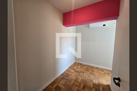 Casa à venda com 3 quartos, 124m² em Jardim Bonfiglioli, São Paulo