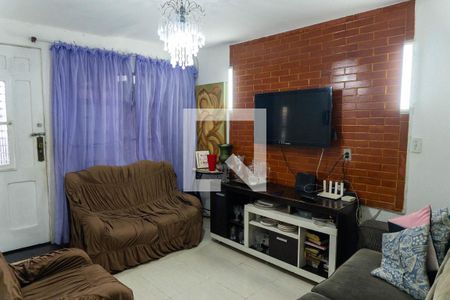 Casa 1 - Sala de casa à venda com 4 quartos, 200m² em Vila Fachini, São Paulo