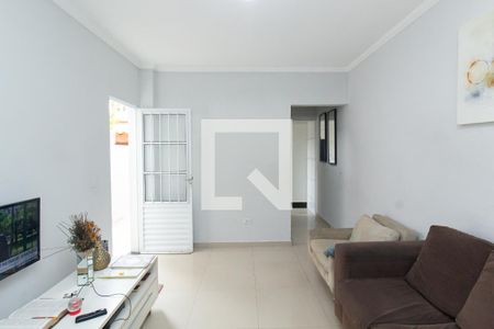 Casa à venda com 5 quartos, 211m² em Vila Jacuí, São Paulo