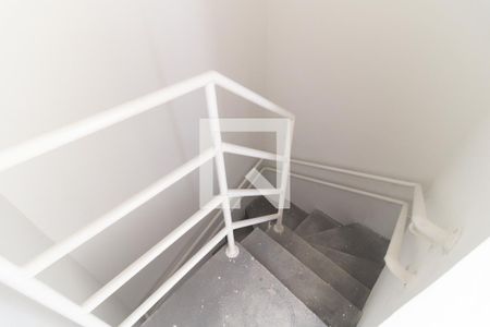 Escada de apartamento à venda com 2 quartos, 68m² em Vila Dom Pedro I, São Paulo