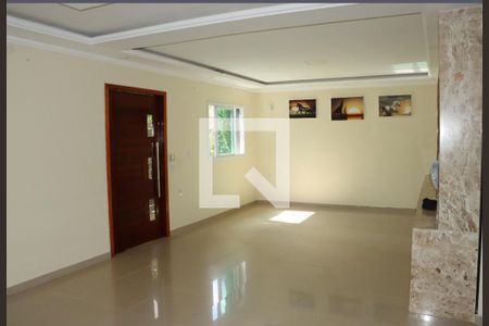 Sala de casa de condomínio para alugar com 4 quartos, 198m² em Água Espraiada, Cotia