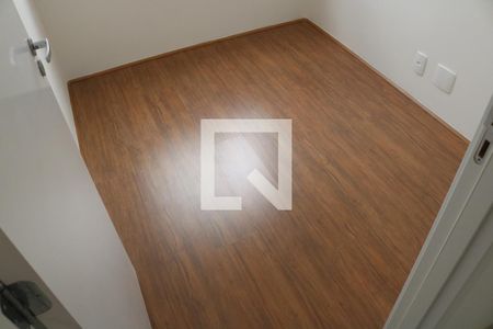 Quarto 2 de apartamento para alugar com 2 quartos, 34m² em Parque Industrial Tomas Edson, São Paulo