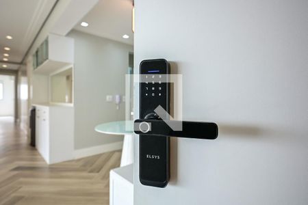 Fechadura Eletrônica de apartamento para alugar com 3 quartos, 122m² em Jardim Caboré, São Paulo