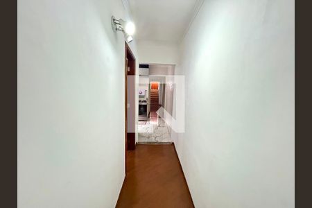 Corredor  de casa à venda com 3 quartos, 150m² em Jardim do Papai, Guarulhos