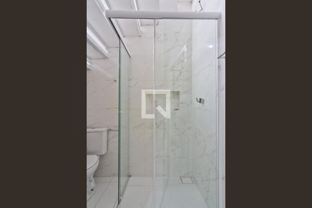 Banheiro da Suíte 1 de casa para alugar com 3 quartos, 120m² em Vila Santa Edwiges, São Paulo