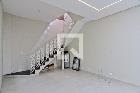 Sala de casa para alugar com 3 quartos, 120m² em Vila Santa Edwiges, São Paulo