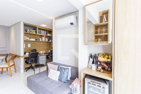 Sala de apartamento à venda com 2 quartos, 52m² em Vila Olímpia, São Paulo