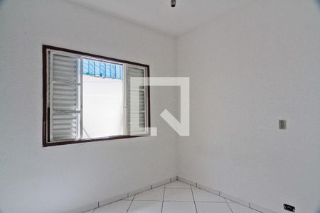 Quarto 1 de casa para alugar com 2 quartos, 80m² em Vila Santa Edwiges, São Paulo