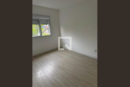 Quarto de apartamento para alugar com 3 quartos, 80m² em Santo Antônio, Porto Alegre
