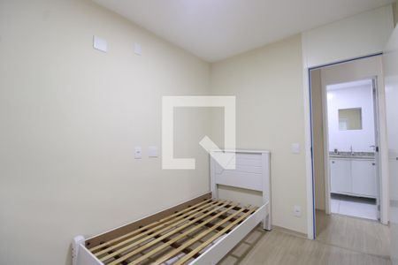 Quarto  de apartamento à venda com 2 quartos, 56m² em Pechincha, Rio de Janeiro