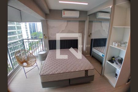 Sala/Quarto de kitnet/studio à venda com 1 quarto, 25m² em Indianópolis, São Paulo