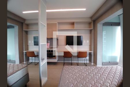 Sala/Quarto de kitnet/studio à venda com 1 quarto, 25m² em Indianópolis, São Paulo