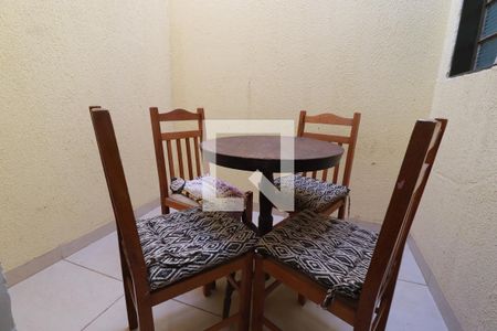 Sala de apartamento para alugar com 1 quarto, 40m² em Jardim Irajá, Ribeirão Preto