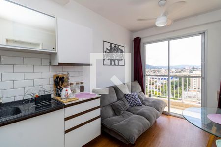 Sala/Cozinha de apartamento para alugar com 1 quarto, 29m² em Parque Vitoria, São Paulo