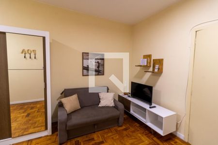 Sala/Quarto de apartamento para alugar com 1 quarto, 32m² em Menino Deus, Porto Alegre