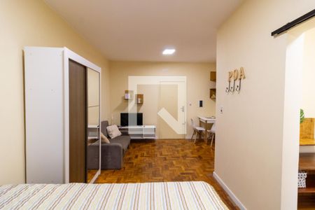 Sala/Quarto de apartamento para alugar com 1 quarto, 32m² em Menino Deus, Porto Alegre
