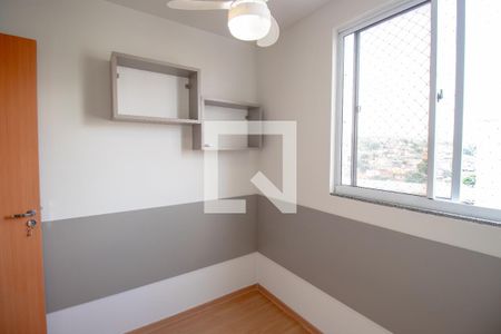 Quarto 2 de apartamento para alugar com 2 quartos, 48m² em Colégio, Rio de Janeiro