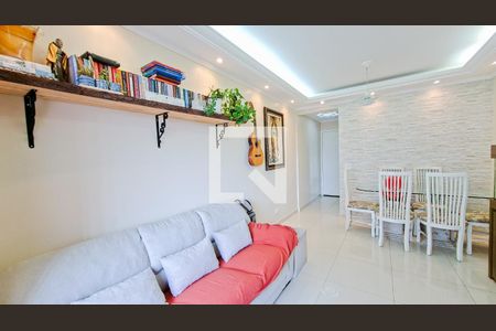 Sala de apartamento à venda com 2 quartos, 60m² em Portal dos Gramados, Guarulhos
