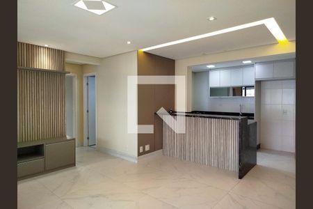 Sala com cozinha americana de apartamento à venda com 1 quarto, 85m² em Vila Zilda, São Paulo