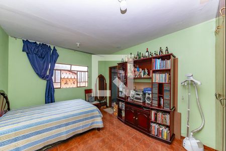 Suíte  de casa à venda com 5 quartos, 360m² em Padre Eustáquio, Belo Horizonte