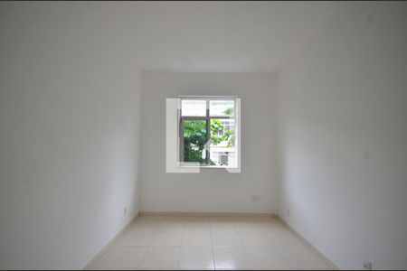 Quarto 1 de apartamento para alugar com 2 quartos, 88m² em Praça Seca, Rio de Janeiro