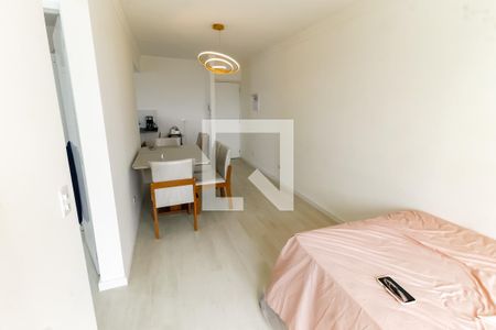Sala de apartamento para alugar com 2 quartos, 50m² em Sítio das Madres, Taboão da Serra