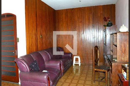 Sala de casa à venda com 2 quartos, 360m² em Goiânia, Belo Horizonte