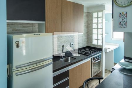 Sala/Cozinha de apartamento à venda com 2 quartos, 86m² em Vila Carmosina, São Paulo